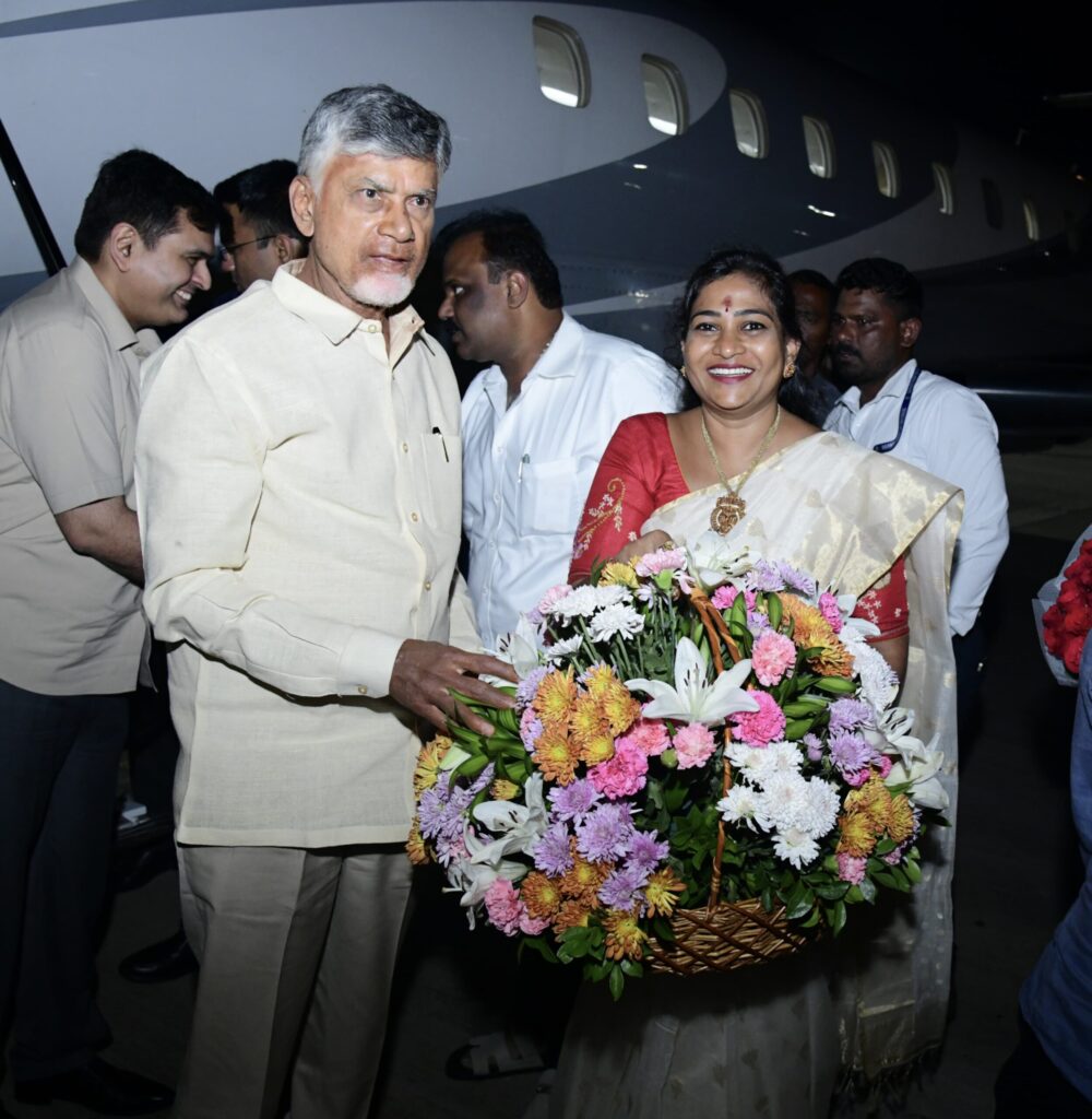 చంద్రబాబుకు ఘన స్వాగతం