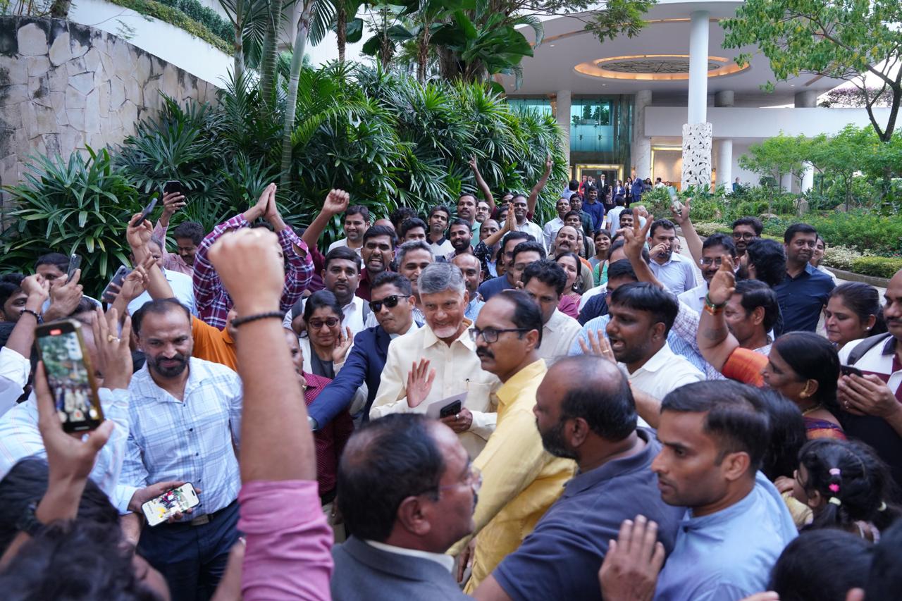 సింగపూర్ పర్యటన సూపర్ సక్సెస్